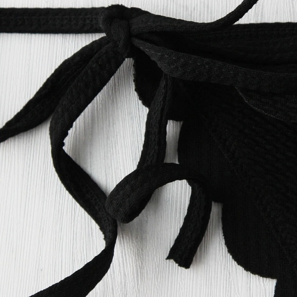 Scalloped Trim Side Tie Bikini Set - Picture 4 of 4